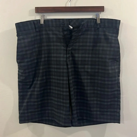 Golf Shorts - Nike Dri-Fit Golf - Size 40 - Picture 1 of 4